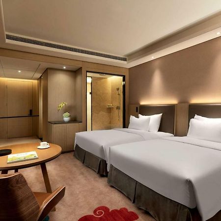 Hotel Ramada Wyndham Zhengzhou Xinzheng Xinzheng  Exterior foto