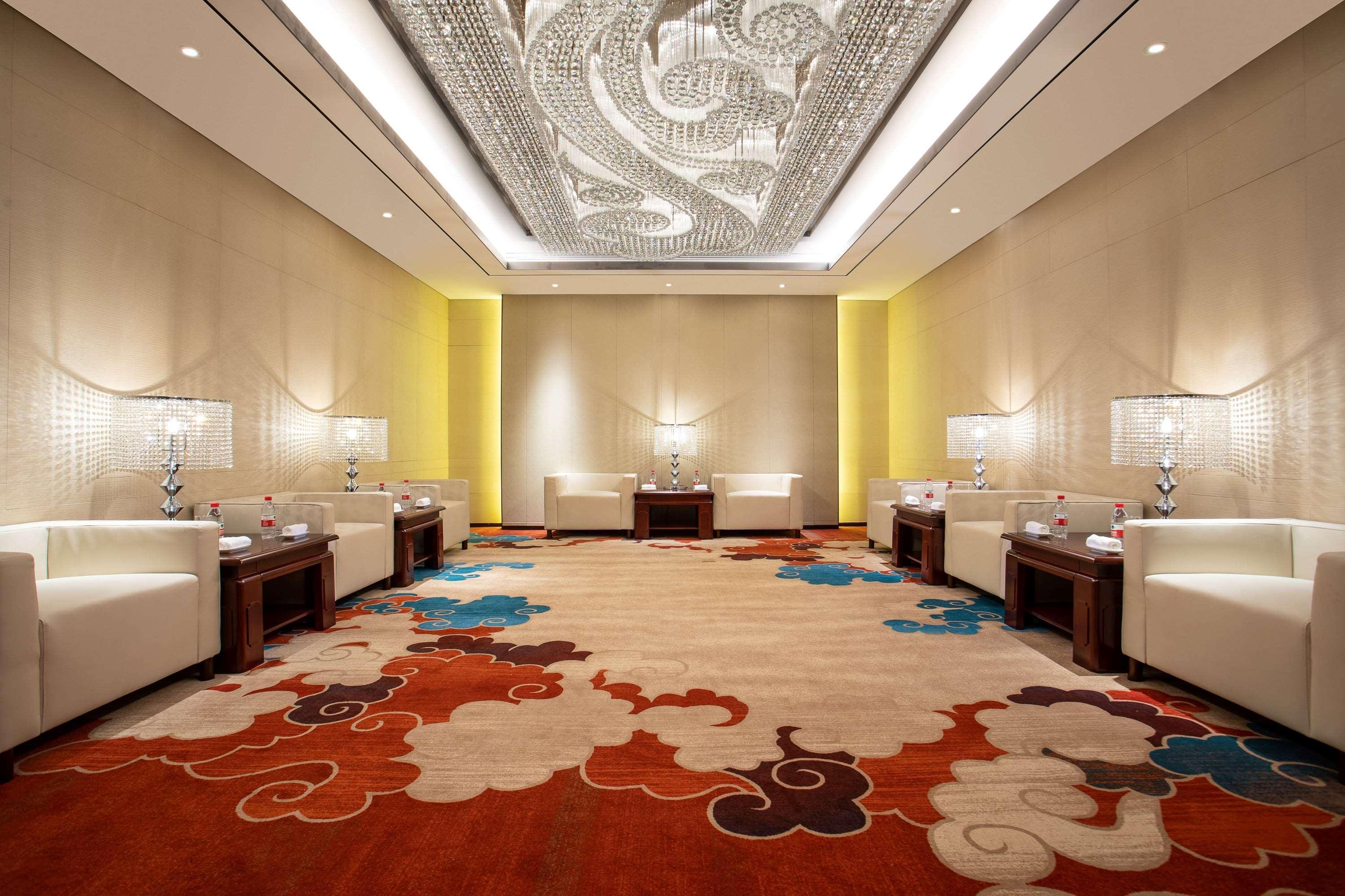 Hotel Ramada Wyndham Zhengzhou Xinzheng Xinzheng  Exterior foto