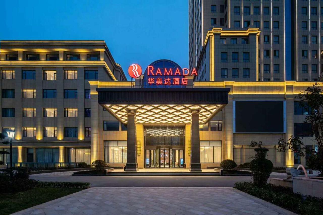 Hotel Ramada Wyndham Zhengzhou Xinzheng Xinzheng  Exterior foto